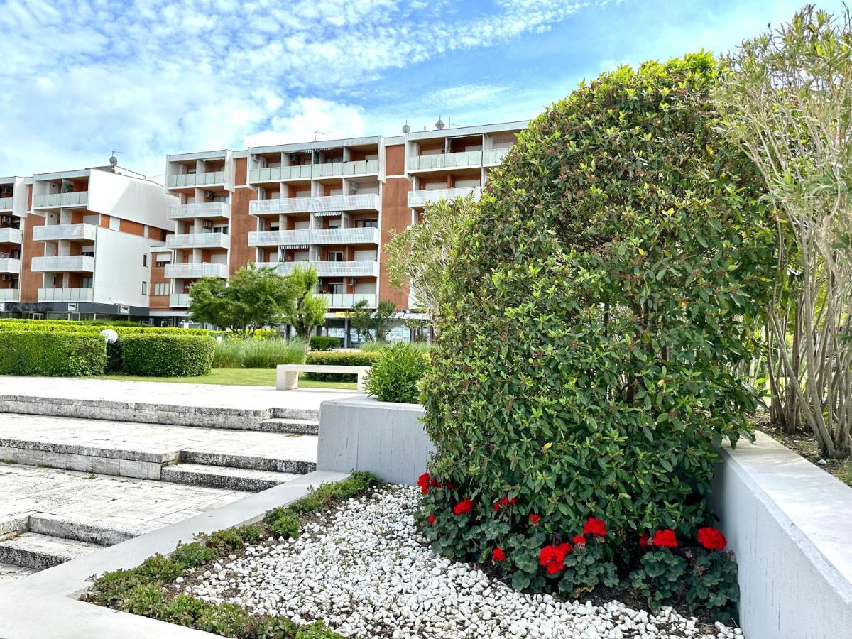 Marina Bay View Apartment Bevazzana Dış mekan fotoğraf